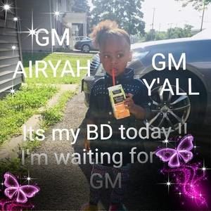 Meet your Posher, Lorraine